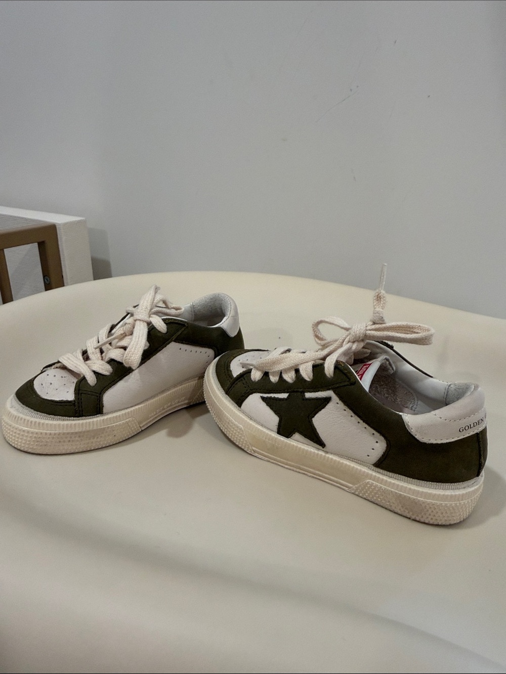 Golden Goose Kids Low-Top Sneakers in White and Olive Green